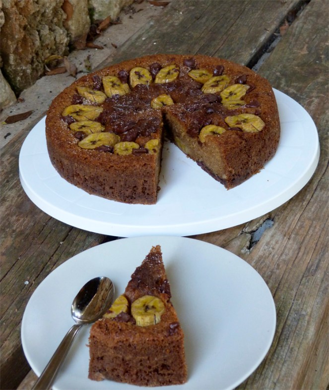 Coca de plàtan i xocolata al cardamom