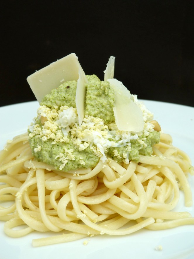 linguine amb pesto de bròquil