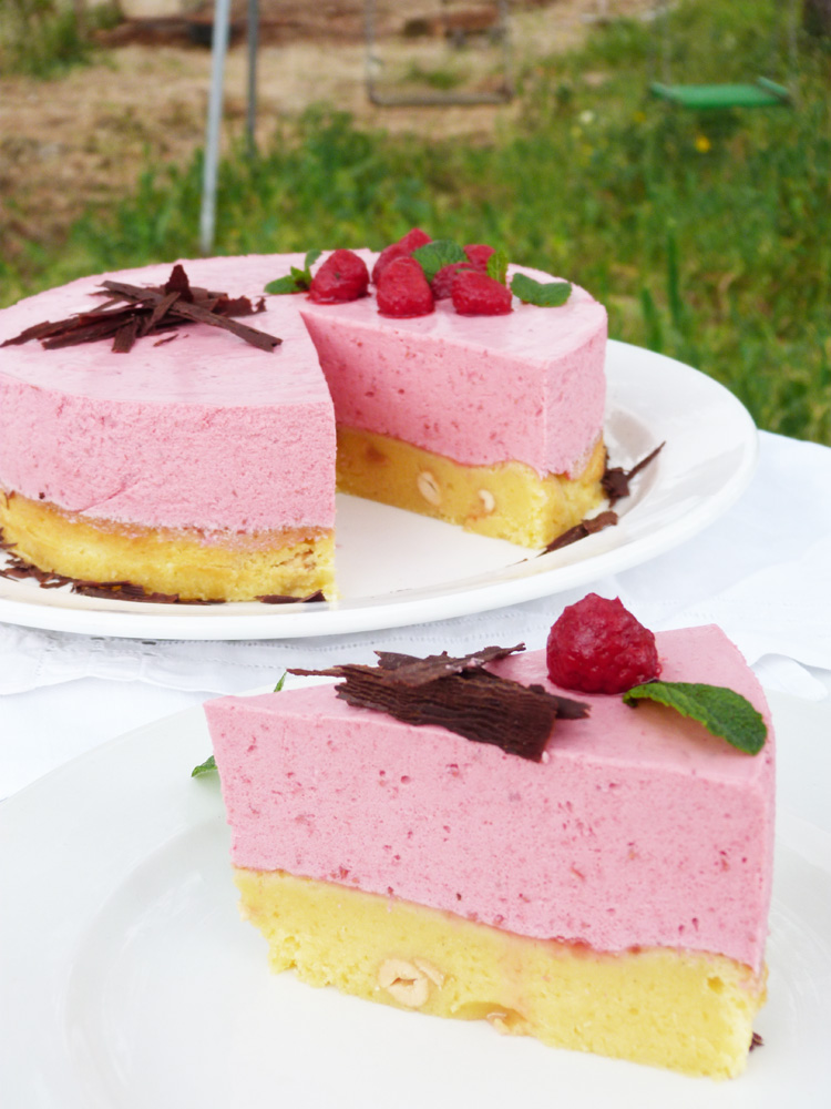 Blondie amb cacahuets i mousse de gerds