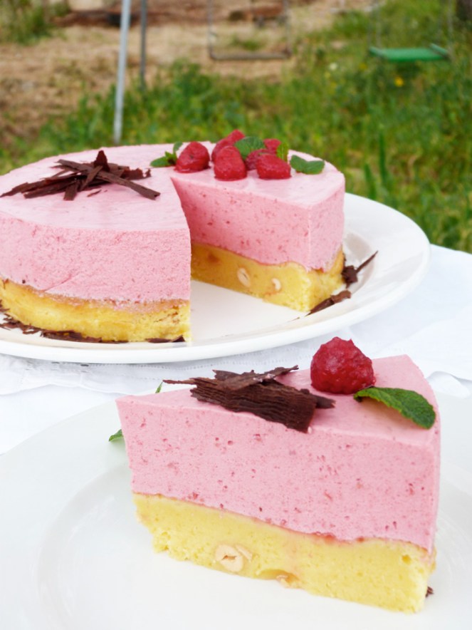 Blondie amb cacahuets i mousse de gerds