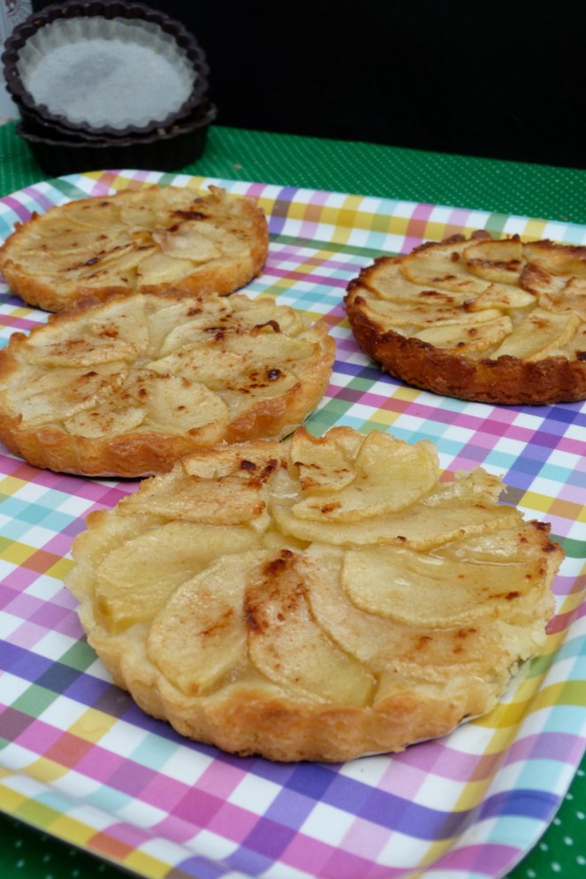 Tartaletes cremoses de poma