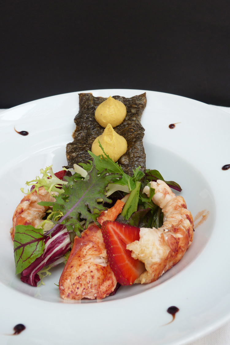 Ensalada de llamantol i hummus de pastanaga