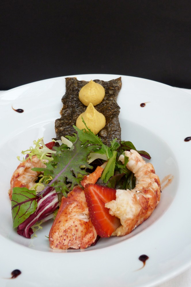 Ensalada de llamantol i hummus de pastanaga